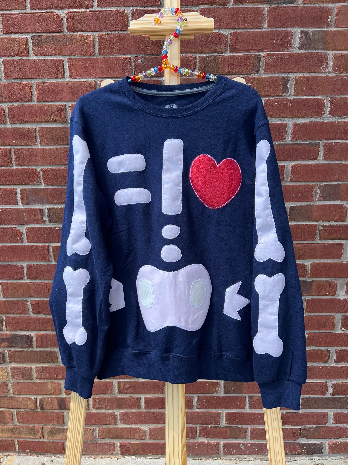 Heart n’ Bones Sweatshirt (S)