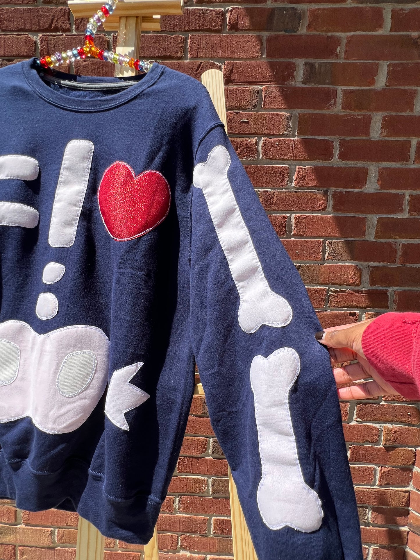 Heart n’ Bones Sweatshirt (S)