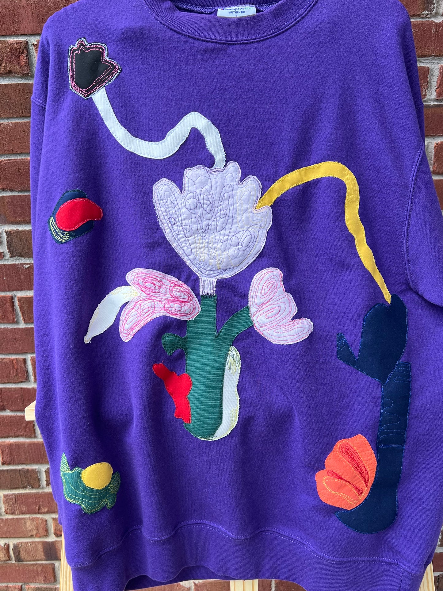 Floral Abstract Sweatshirt (L)